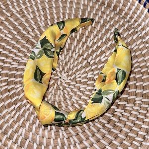 Lemon print headband